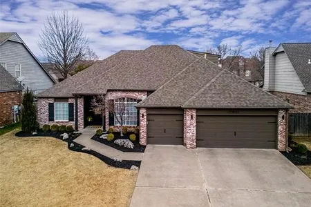 Unit for sale at 8721 East 98th Place South, Tulsa, OK 74133