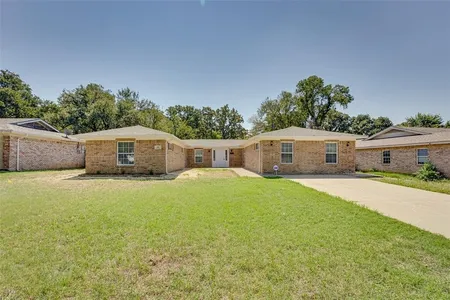 House for Sale at 500 Martin Lane, Euless,  TX 76040