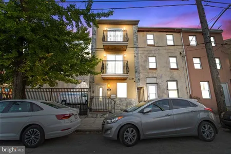 Townhouse for Sale at 236 W Oxford St, Philadelphia,  PA 19122