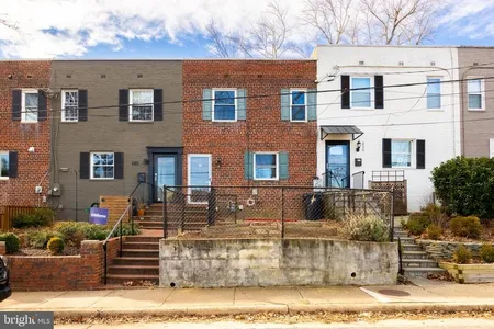 Townhouse for Sale at 222 Tennessee Ave, Alexandria,  VA 22305