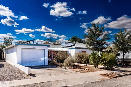 House for Sale at 1741 N Desmond Lane, Tucson,  AZ 85712
