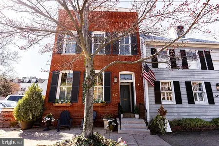 Townhouse for Sale at 417 S Royal St S, Alexandria,  VA 22314