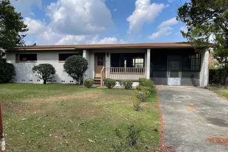 House for Sale at 912 M L King Jr Blvd, Quincy,  FL 32351