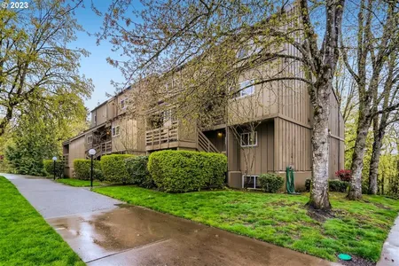 Unit for sale at 4 Touchstone, LakeOswego, OR 97035