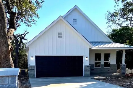 House for Sale at 24 Meadow Oaks Ct, Wimberley,  TX 78676