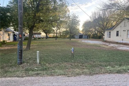 Land for Sale at 506 E Spruce, West,  TX 76691