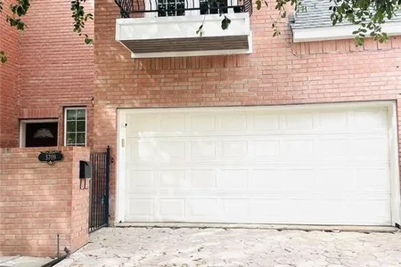 Townhouse for Sale at 5709 Lewis Street, Dallas,  TX 75206
