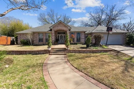 House for Sale at 5117 Kee Brook Drive, Arlington,  TX 76017