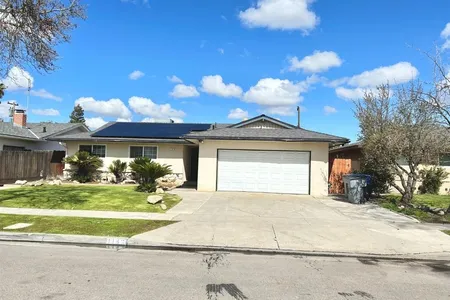 House for Sale at 1146 E San Ramon Avenue, Fresno,  CA 93710-7122