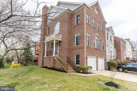 Townhouse for Sale at 6654 Dunwich Way, Alexandria,  VA 22315