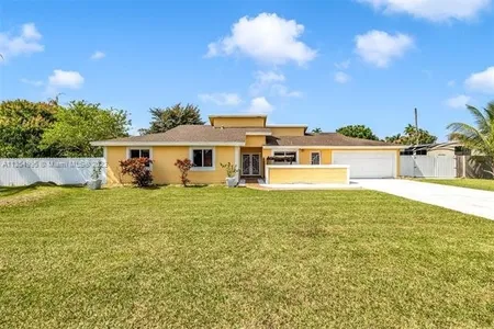 House for Sale at 18690 Sw 128th Ct, Miami,  FL 33177