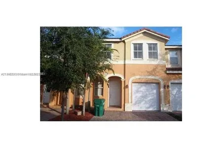Townhouse for Sale at 24063 Sw 108th Ave #24063, Homestead,  FL 33032