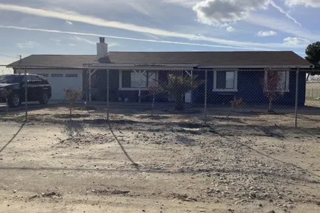 House for Sale at 38641 93rd Street E, Palmdale,  CA 93591