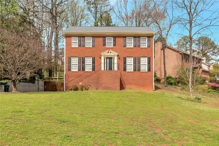 House for Sale at 600 Battersea Drive, Lawrenceville,  GA 30044