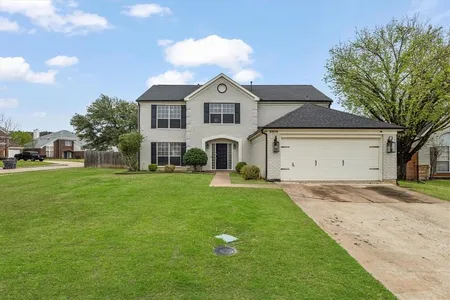 House for Sale at 8404 Creekbluff Drive, Dallas,  TX 75249