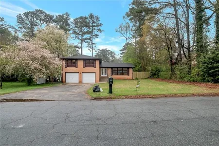 Unit for sale at 864 Dunleith Court, Stone Mountain, GA 30083