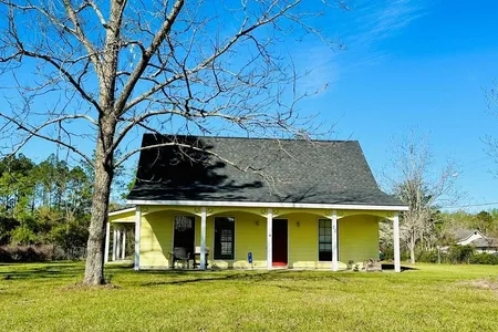 House for Sale at 20 Ten Point Drive, Douglas,  GA 31535