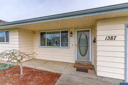 Unit for sale at 1387 South 2nd Street, Lebanon, OR 97355