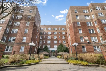 Unit for sale at 280 Ocean Parkway #4S, Brooklyn, NY 11218