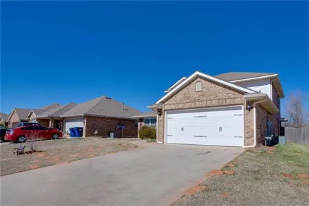 Unit for sale at 543 West Shadow Ridge Way, Mustang, OK 73064