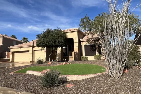 House for Sale at 15815 S 6th Drive, Phoenix,  AZ 85045