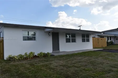 House for Sale at 9700 Caribbean Blvd, Cutler Bay,  FL 33189
