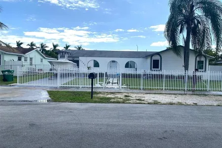 House for Sale at 14280 Sw 287th St, Homestead,  FL 33033