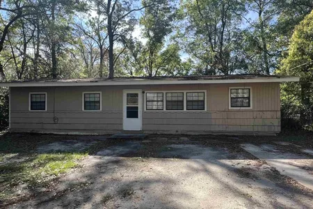House for Sale at 3709 Shoreline, Tallahassee,  FL 32305