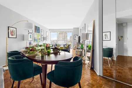 Unit for sale at 146 West 57th Street #38B, Manhattan, NY 10019