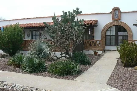 House for Sale at 468 S Paseo Aguila #B, Green Valley,  AZ 85614