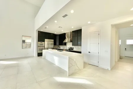 House for Sale at 22011 N 59th Terrace, Phoenix,  AZ 85054
