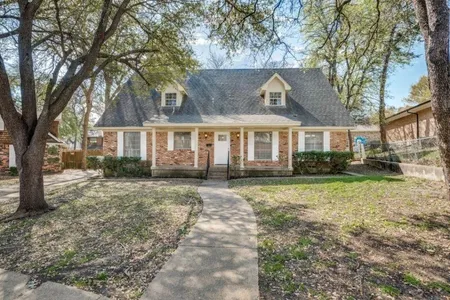 House for Sale at 438 S Alexander Court, Duncanville,  TX 75116