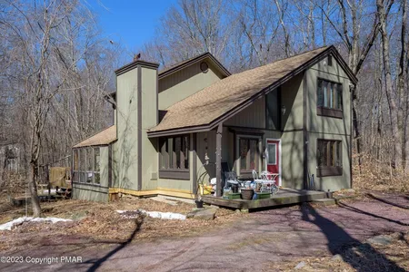 Unit for sale at 5240 Pioneer Trail, Pocono Pines, PA 18466