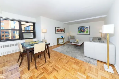 Unit for sale at 11 Riverside Dr #17RE, Manhattan, NY 10023