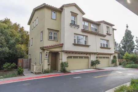Townhouse for Sale at 33403 Scarlett Ter, Union City,  CA 94587
