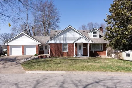 House for Sale at 2613 E Robin Road, New Albany,  IN 47150