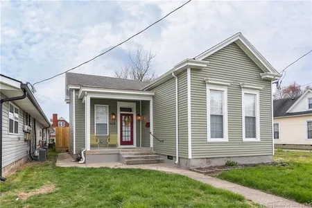 House for Sale at 628 E Chestnut Street, Jeffersonville,  IN 47130