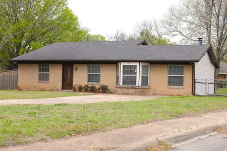 House for Sale at 1110 Aries Court, Cedar Hill,  TX 75104