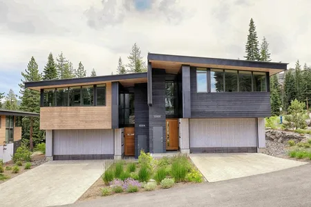 Townhouse for Sale at 15004 Peak View Place, Truckee,  CA 96161