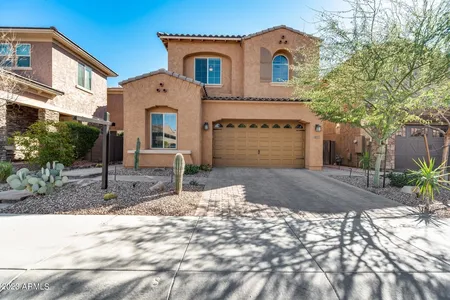 House for Sale at 4627 E Navigator Lane, Phoenix,  AZ 85050