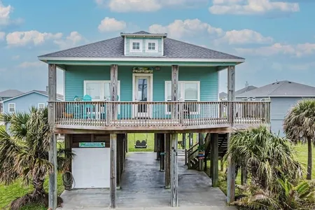 House for Sale at 942 Olive Street, Crystal Beach,  TX 77650