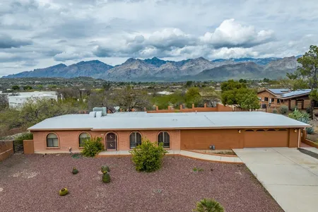 House for Sale at 9110 E Loma Linda Place, Tucson,  AZ 85749