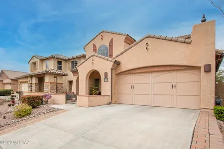 House for Sale at 1280 W Vinovo Pass, Oro Valley,  AZ 85755