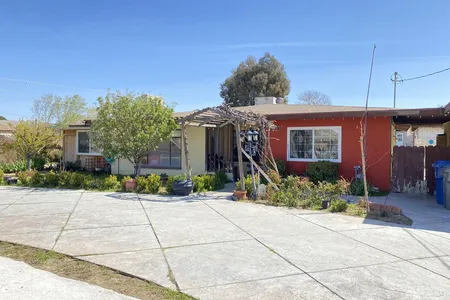 Unit for sale at 44724 20th Street West, Lancaster, CA 93534