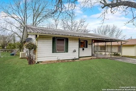 House for Sale at 1613 First St, Kerrville,  TX 78028