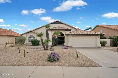 House for Sale at 4557 E Vista Drive, Phoenix,  AZ 85032