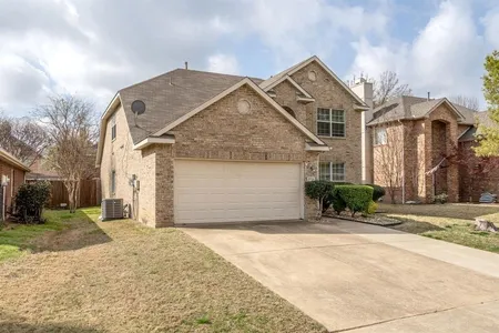 House for Sale at 2715 Magnolia Lane, Grapevine,  TX 76051