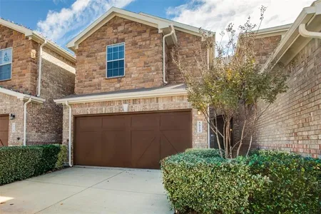 Townhouse for Sale at 5924 Stone Mountain Road, The Colony,  TX 75056