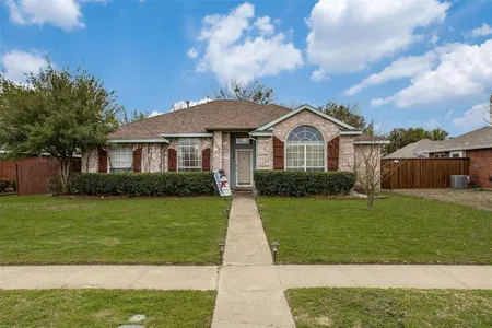 House for Sale at 804 Moore Street, Cedar Hill,  TX 75104