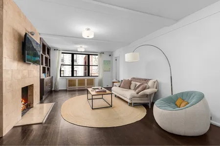 Unit for sale at 140 E 28th St #4D, Manhattan, NY 10016